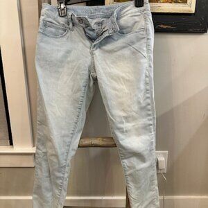 Articles of Society Light Wash Skinny Jeans – Women’s 27 – Raw Hem